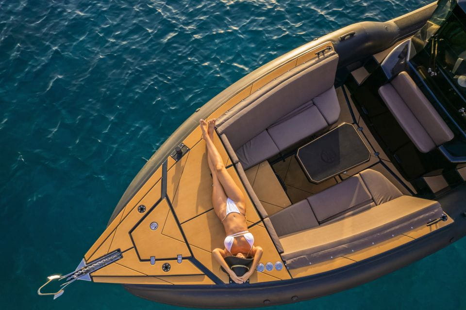 Mykonos Private Full Day Cruise With a Rafnar 1200 T-Top - Culinary Offerings