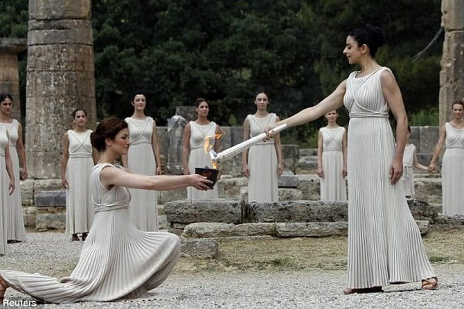 Mykonos & Santorini from Athens - Who is This Tour Best For?