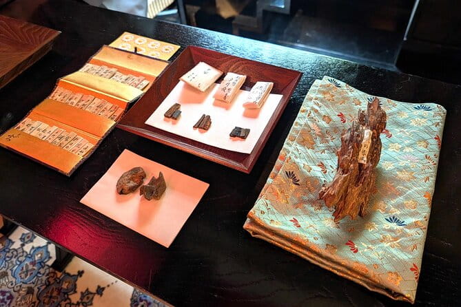 Nagoya Kakuozan Historical Walk With Incense Ceremony Experience - Key Points