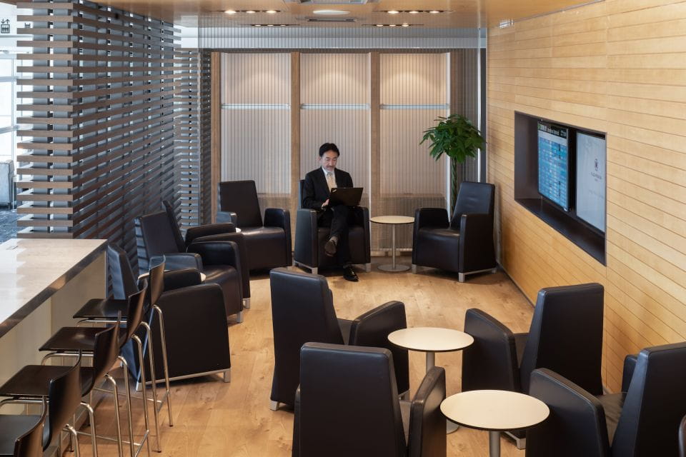Nagoya (NGO): Chubu Centrair International Airport Lounge - Relaxation and Connectivity Features