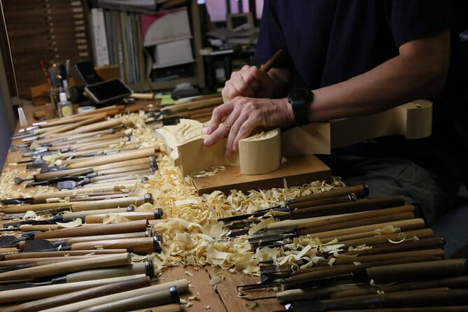 Nakasendo Historical Town and Hidden Craft Village Walking Tour - Highlights and Experiences