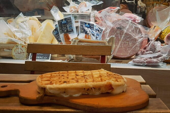 Naples as a local - Authentic Street Food Tour - Key points / Takeaways