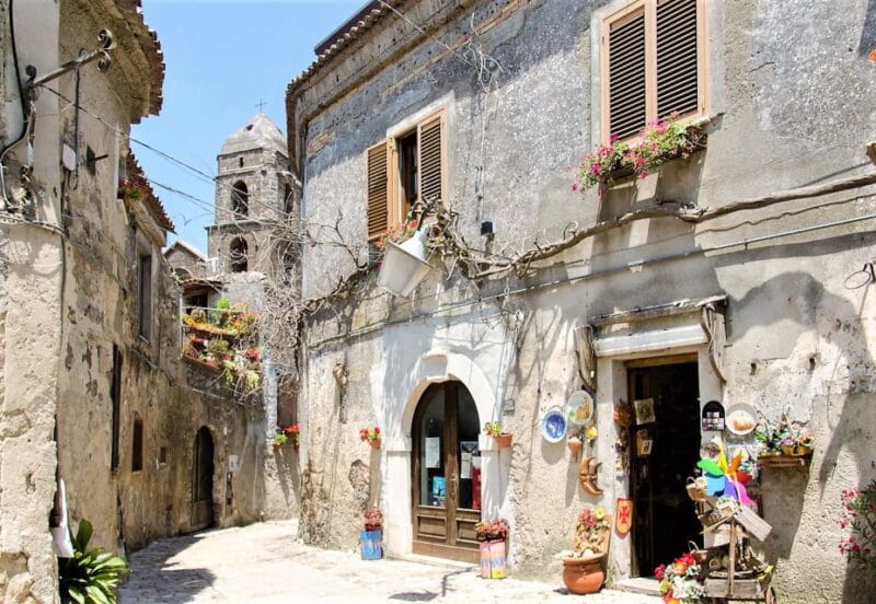 Naples: Caserta Royal Palace & Historic Center Day Trip - FAQ