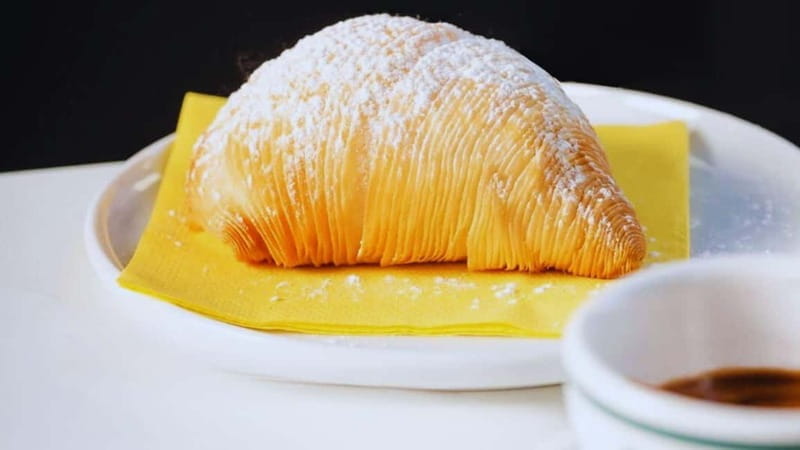 Naples: Coffee Tasting Experience with Sfogliatelle Pastry - Discovering Neapolitan Coffee: A Deep Dive into the Experience