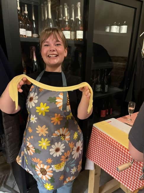 Naples: Pasta and Tiramisu Cooking Class with Wine - Price and Logistics: Is It Good Value?