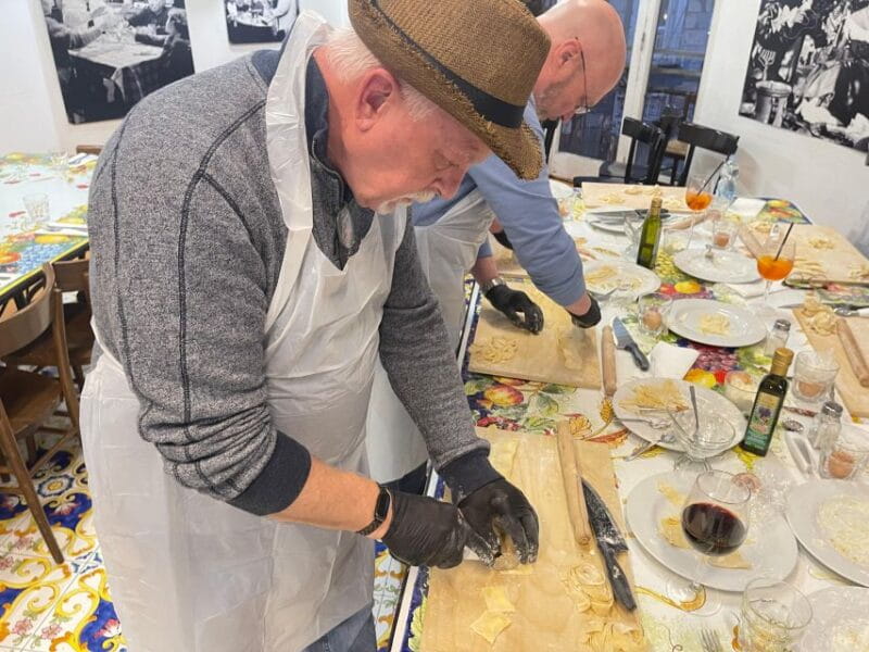 Naples: Pasta Cooking Class with Tiramisù and a Drink - Setting the Scene: An Authentic Naples Cooking Experience