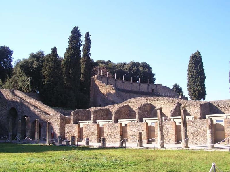 Naples, Pompeii Ruins and Sorrento Guided Tour with Lunch - The Lunch: Authentic and Convenient