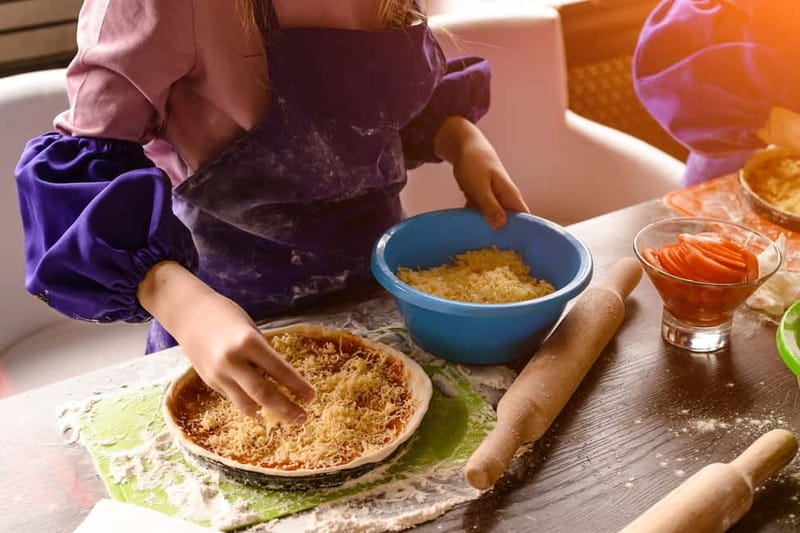 Naples: Premium Pizza-Making Class at a Pizzeria - Entering the World of Neapolitan Pizza: What to Expect