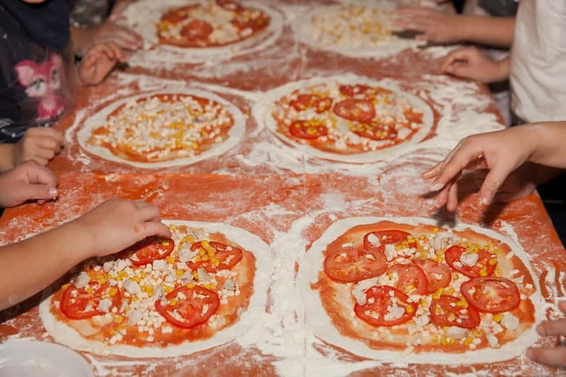 Naples: Premium Pizza-Making Class at a Pizzeria - Price and Logistics