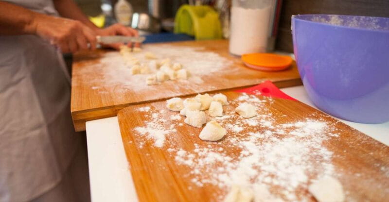 Naples: Private Pasta and Tiramisu Class at a Local's Home - Logistics and Practical Details