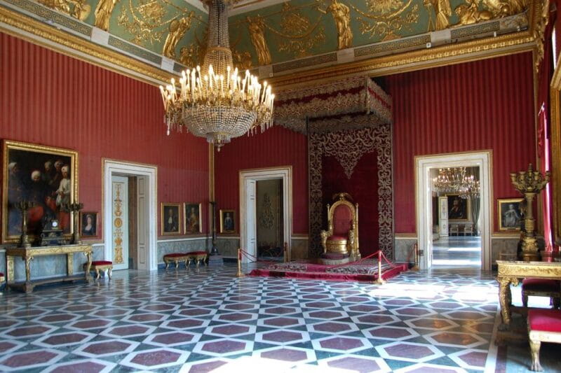 Naples: Royal Palace and Spanish Quarter Private Tour - The Royal Theatre of Saint Charles