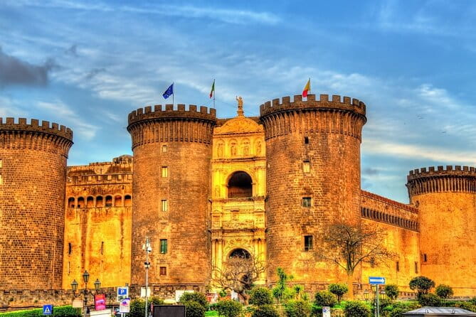 Naples Scavenger Hunt and Highlights Self-Guided Tour - Tips for a Better Experience