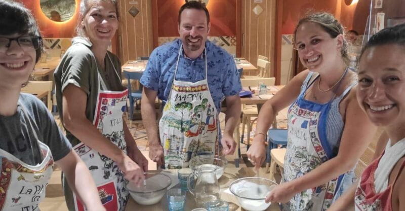 Naples: Small Group Pizza Making with Drink Included - Key points / Takeaways