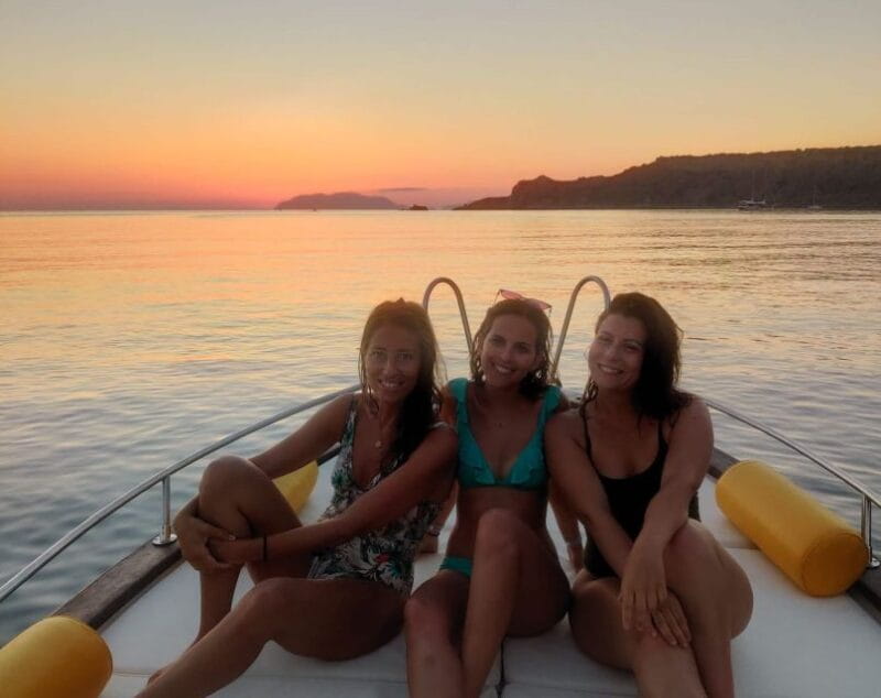 Naples: Sunset Cruise Naples Bay - Arriving in Naples for the Sunset Cruise