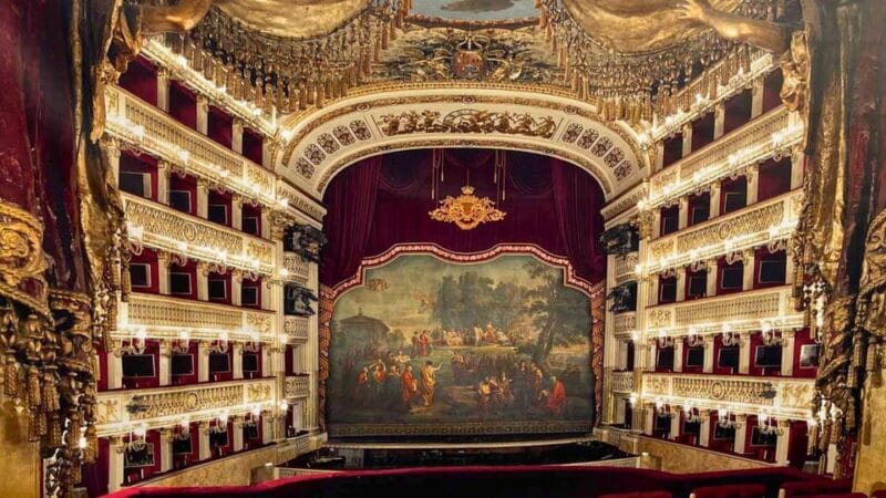 Naples: tour between Maschio Angioino and Plebiscito square - Key points / Takeaways