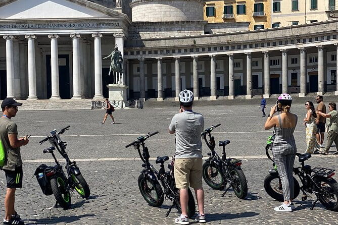 Naples tour by E-BIKE - Returning Along Panoramic Streets