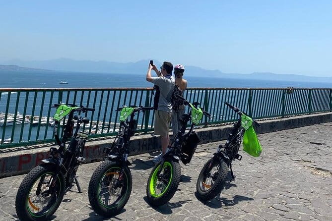 Naples tour by E-BIKE - Price and Value