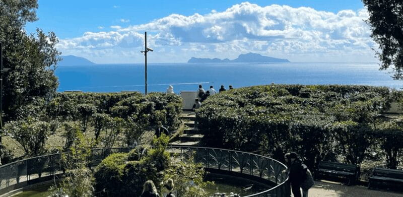 Naples: tour in Vomero and Chiaia with funicular railway - Exploring Naples’ Upscale Neighborhoods: A Practical Guide