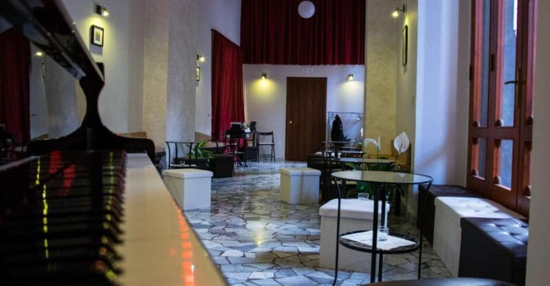 Naples: Traditional Neapolitan Music Concert - Who Should Consider This?