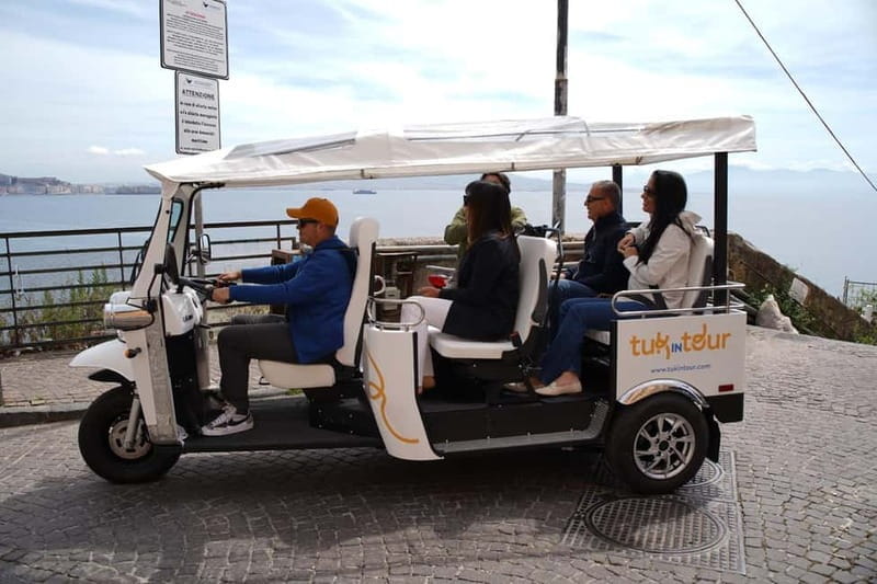 Naples Tuk Tuk Experience: Panoramas and Vineyards. - Entering Naples: A Scenic Journey