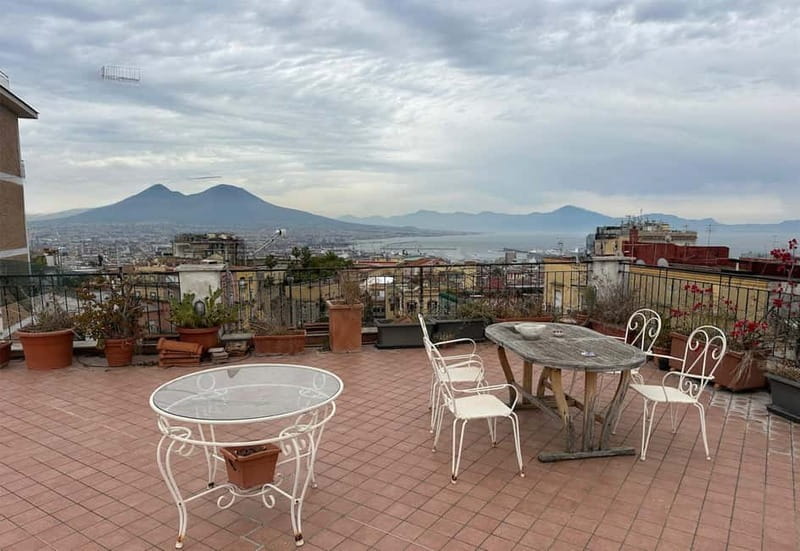 Napoli: esclusivo terrazzo per lezione di cucina e pizza - Key Points / Takeaways
