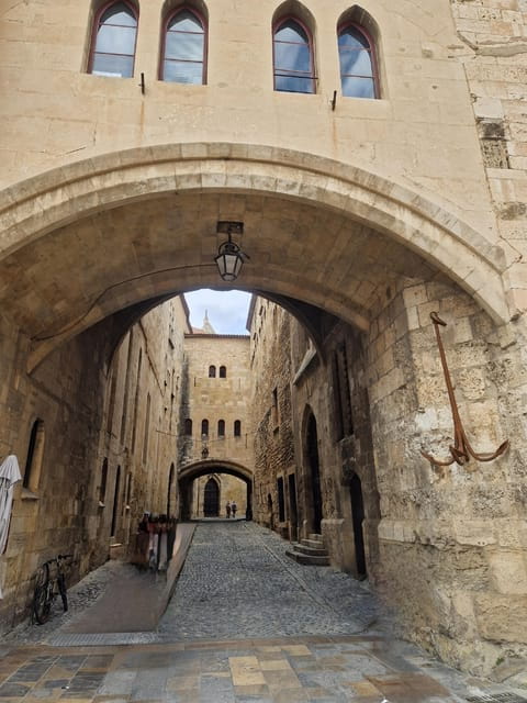 Narbonne: visit the Archbishops' Palace and Cathedral - Practical Details and Logistics