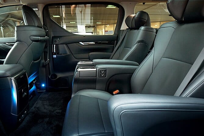 Narita Airport Private One Way Transfer To Center Tokyo (License) - Pickup and Drop-off Details