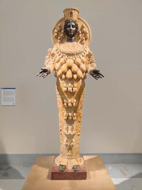 National Archaeological Museum synchronized audioguided tour without QR or app - The Authentic Feeling of a Time Travel Experience