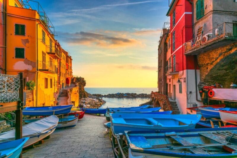 Nature and Heritage of Cinque Terre Family Walking Tour - The Logistics and Practicalities