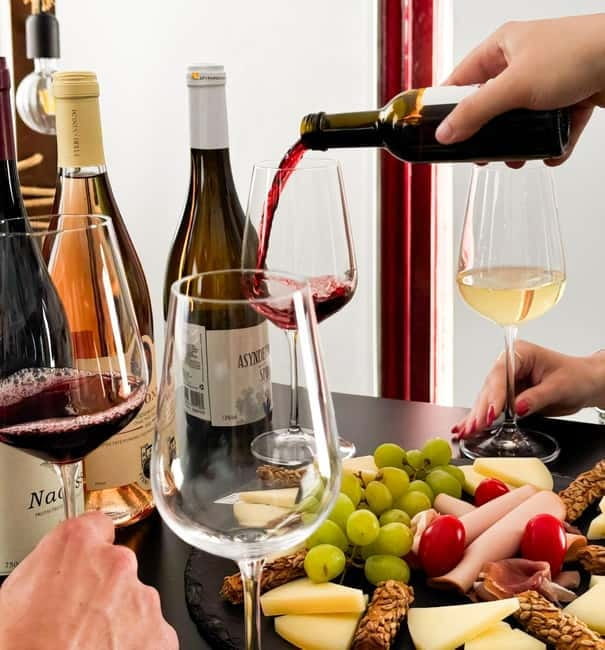 Naxos: Couples Evening Food Tour with Wine and Cocktails - The Sum Up