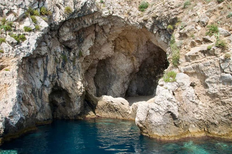 Naxos: Taormina Boat Tour with Snorkeling and Prosecco - Exploring the Coast of Taormina and Giardini Naxos