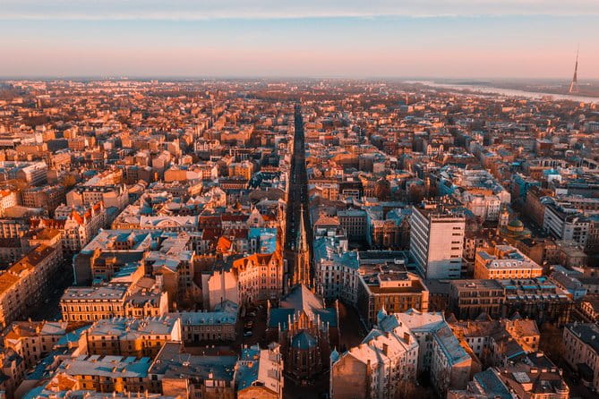 Neigbourhoods of Riga: Honest tour through most beautiful and most unusual areas - Price and Logistics