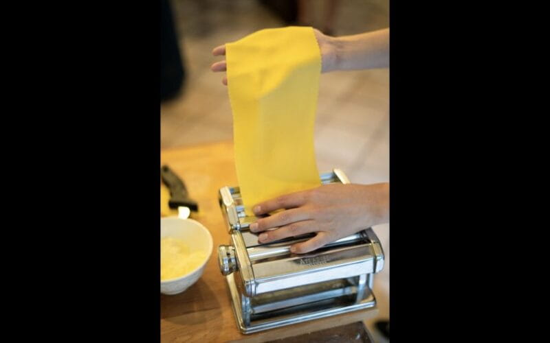 Neighborhood shopping & Homemade Pasta ! - Price and Logistics: Is It Worth It?