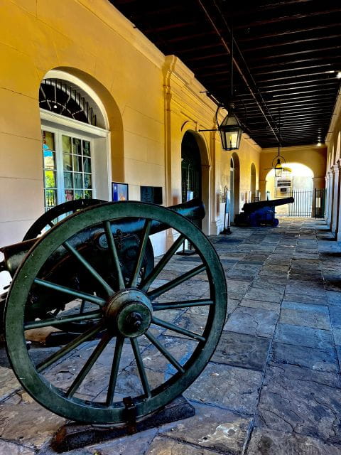 New Orleans Haunted Legends and Scandals Small Group Tour - Key Points