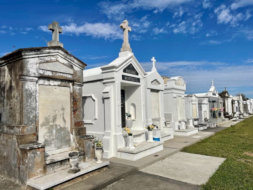 New Orleans: St. Louis Cemetery #3 Guided Walking Tour - Architectural Highlights