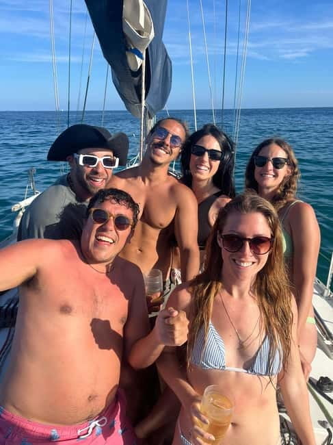 New Sailing / Boat Tour with Free Drinks and Tapas - Who Would Enjoy This Tour?