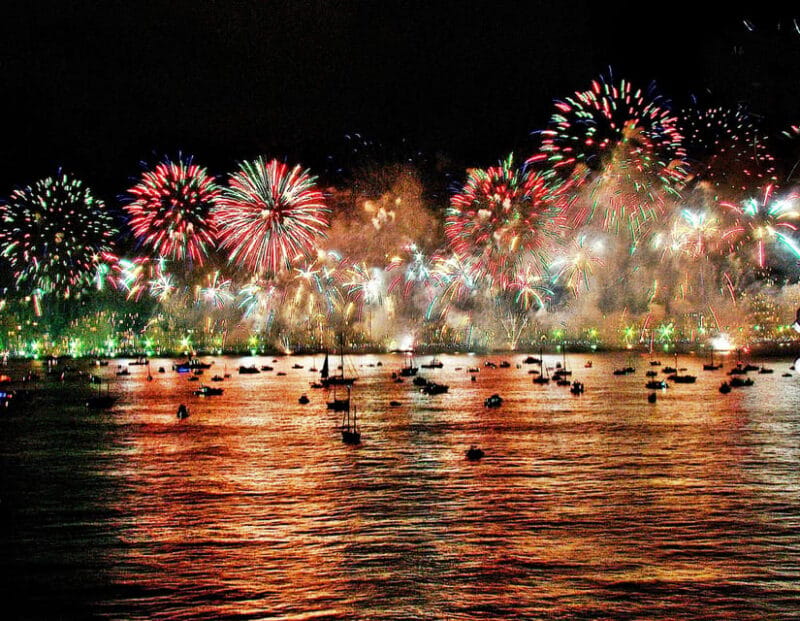 New Year's Eve on a VIP Catamaran in Lisbon with Fireworks - Sailing into the New Year: What to Expect