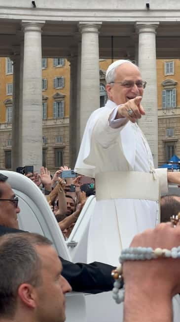 Newlywed couples blessing during Pope Leone XIV audience - Who Will Love This Experience?