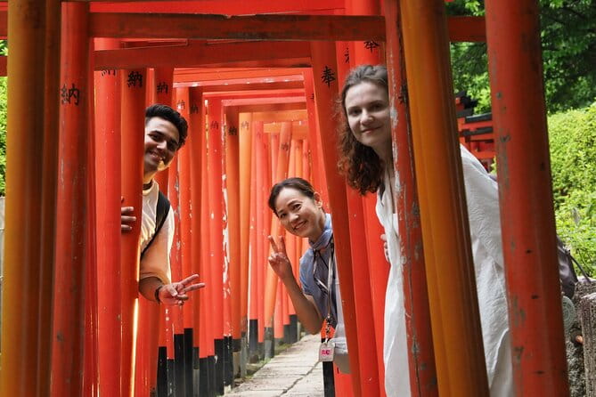Nezu Shrine and Yanaka: Afternoon Downtown Walking Tour - Wandering Through Yanaka