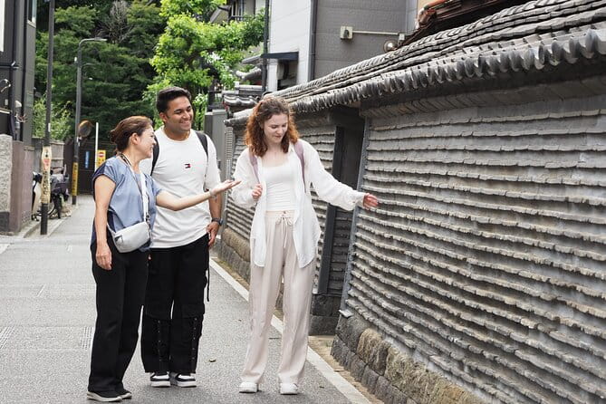 Nezu Shrine and Yanaka: Morning Downtown Walking Tour - Whats Included in the Tour