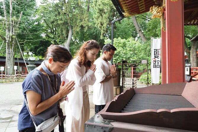 Nezu Shrine and Yanaka: Morning Downtown Walking Tour - Highlights of Nezu Shrine