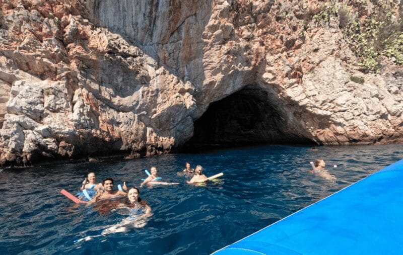 Nice: Monaco & Mala Caves Boat Trip with Snorkeling - The Itinerary: A Tour of Coastal Highlights