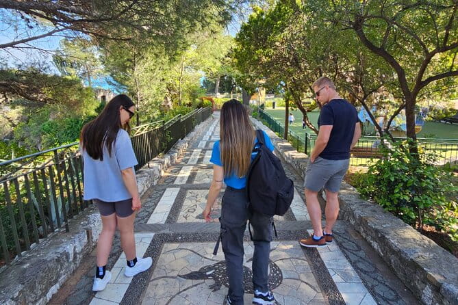 Nice walking tour: Old City and Castle Hill - The Heart of Old Nice: Place Rossetti and Surroundings