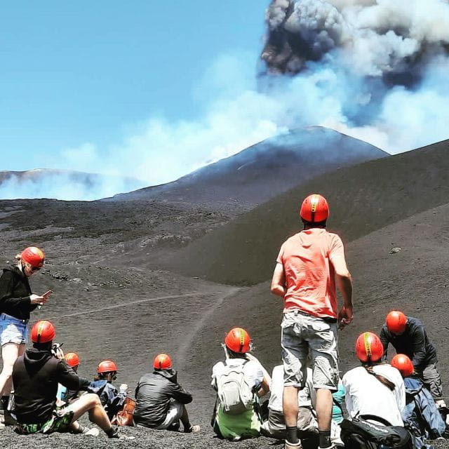 Nicolosi: Excursion Etna Craters at 3000 mt. - Entering the World of Etna: A Closer Look at the Experience