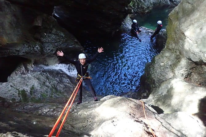Night canyoning - Entering the Canyon: What You Can Expect