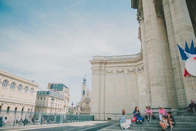 Night Out in Paris: Boho Vibes & City Lights - A Detailed Look at the Tour Experience