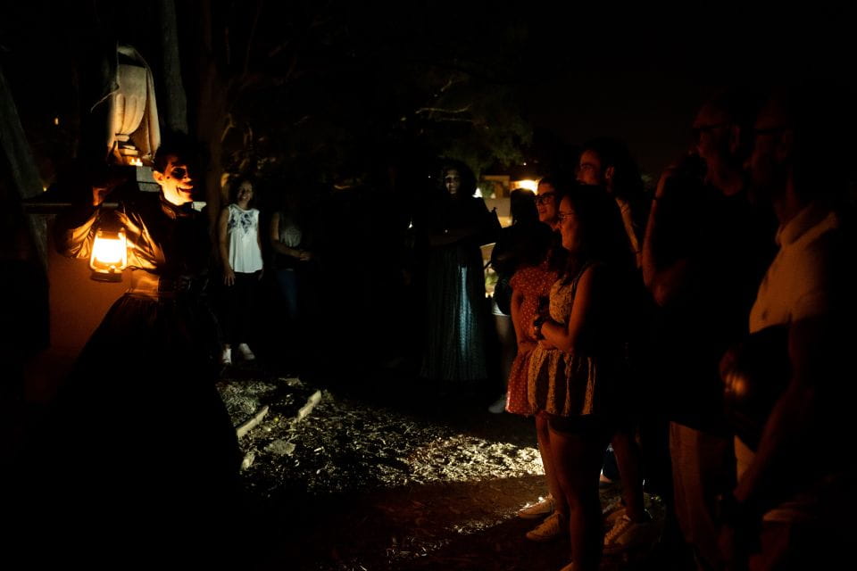 Night Theatrical Visit to the English Cemetery - Key Points