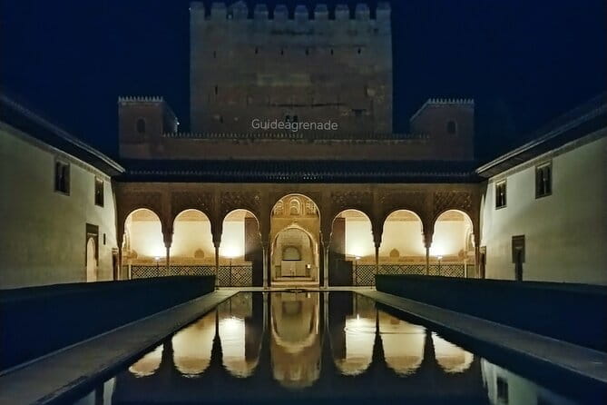 Night Tour of Alhambra and the Nasrid Palaces - Entering the World of Moorish and Renaissance Architecture