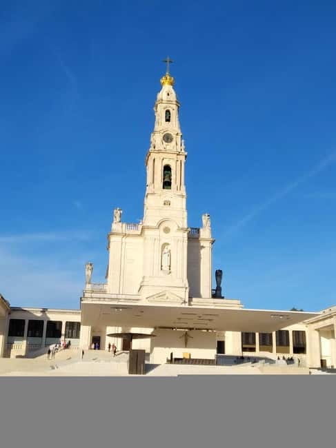 Night tour of Fatima Candlelight Procession - Who Will Enjoy This Experience?