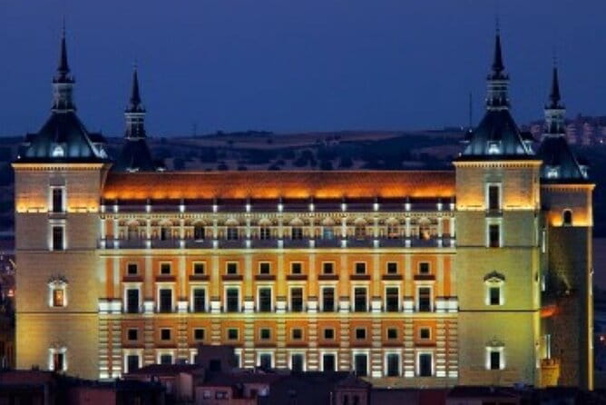 Night Walking Tour of Toledo to learn about Secrets and Legends - FAQ